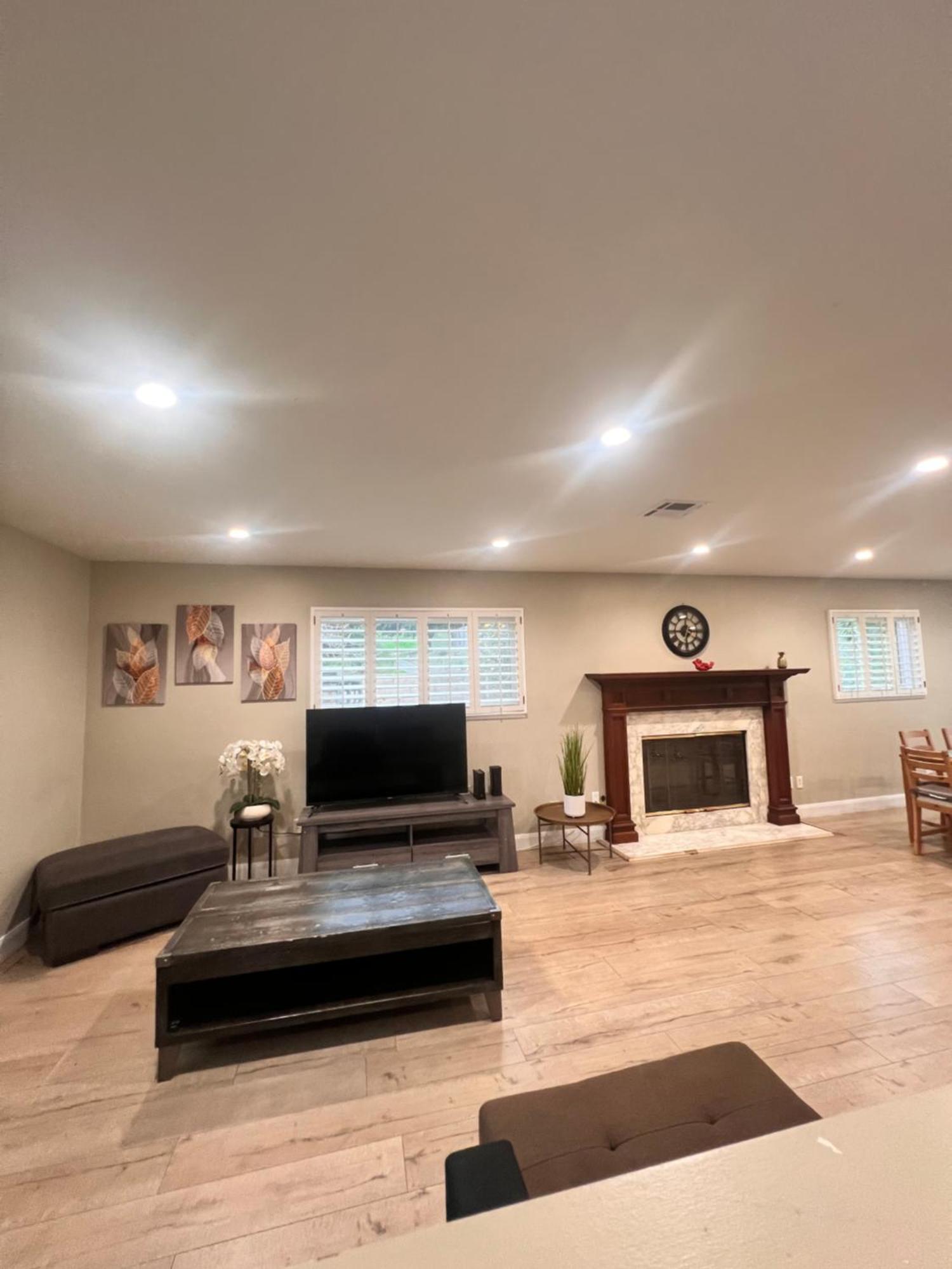 11640 Gothic Avenue * Los Angeles
